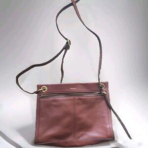 Fossil 135111 Womens Brown‎ Leather Crossbody Bag 9.5x7.5x2.5 in